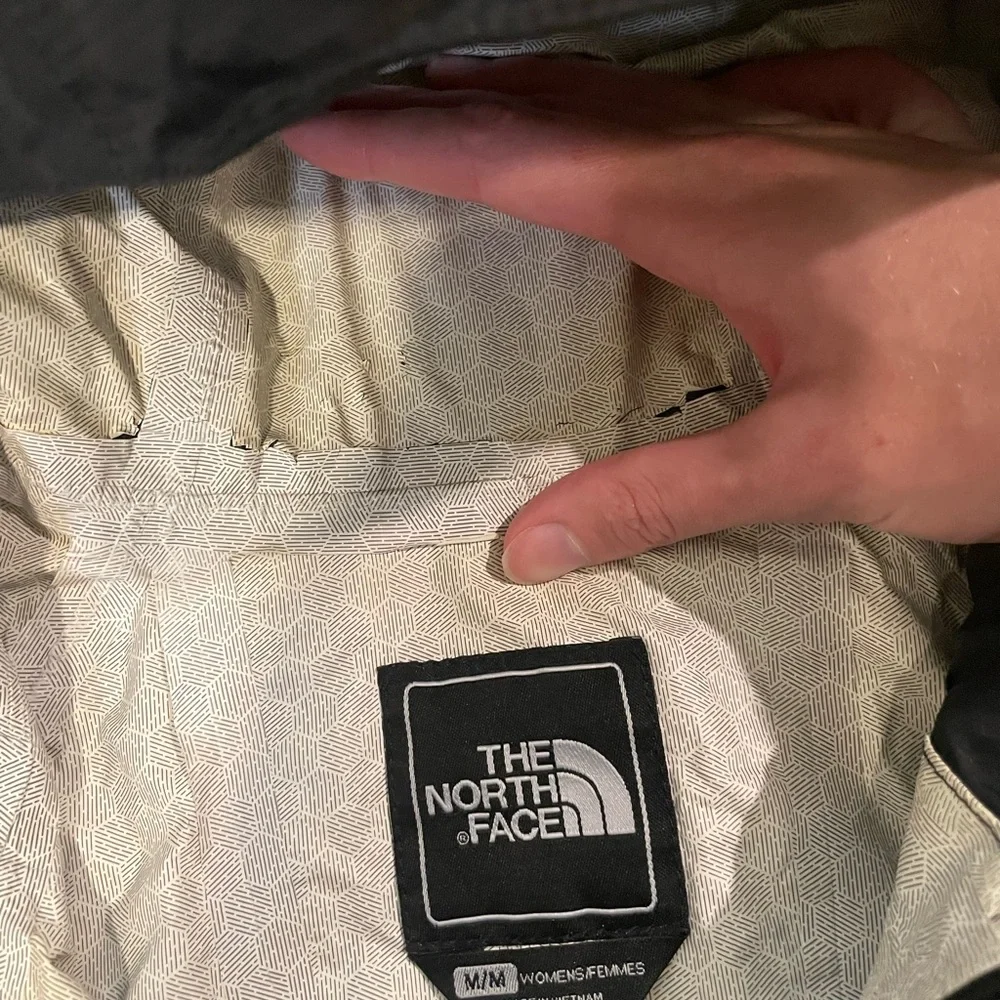 The north face women's venture jacket - Picture 3 of 5